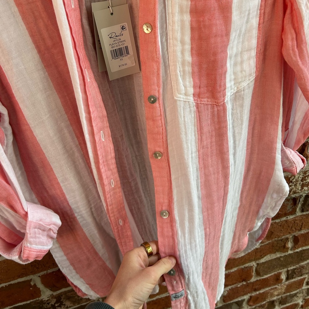 Rails button down
XS
New with tags!